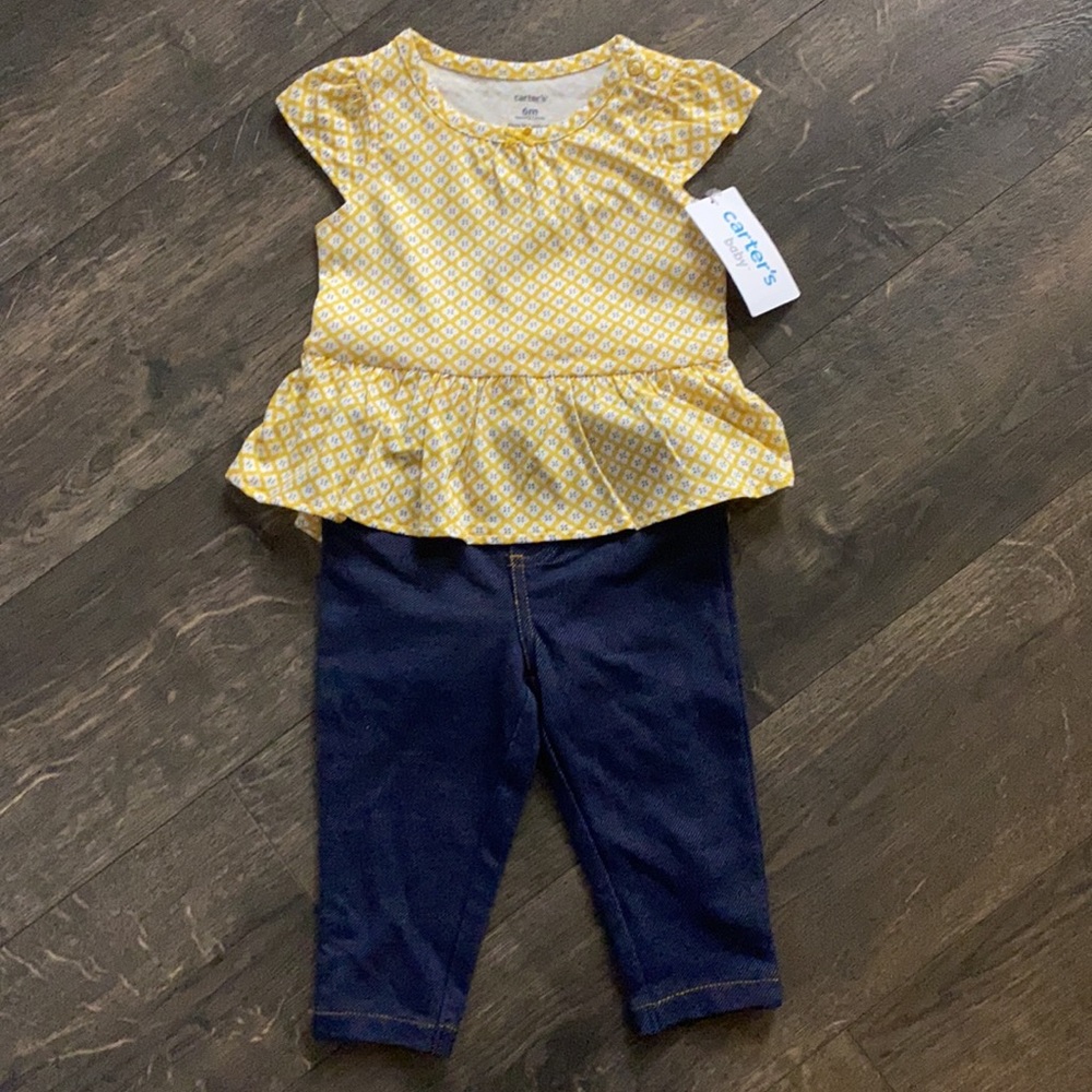 Carter’s baby girl outfit 6 month onesie & jegging